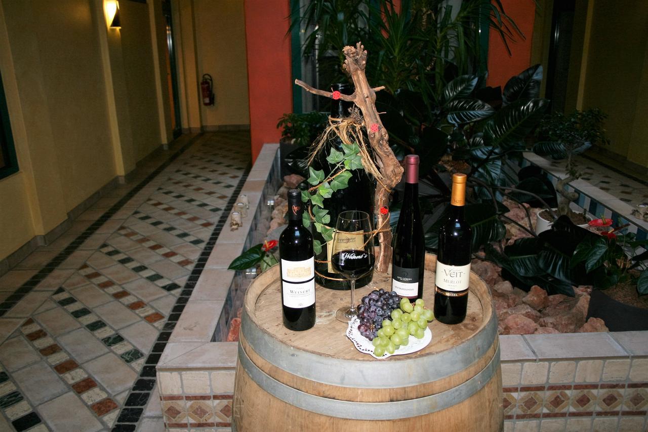 Weinhotel Atrium バート・ザルツフレン エクステリア 写真